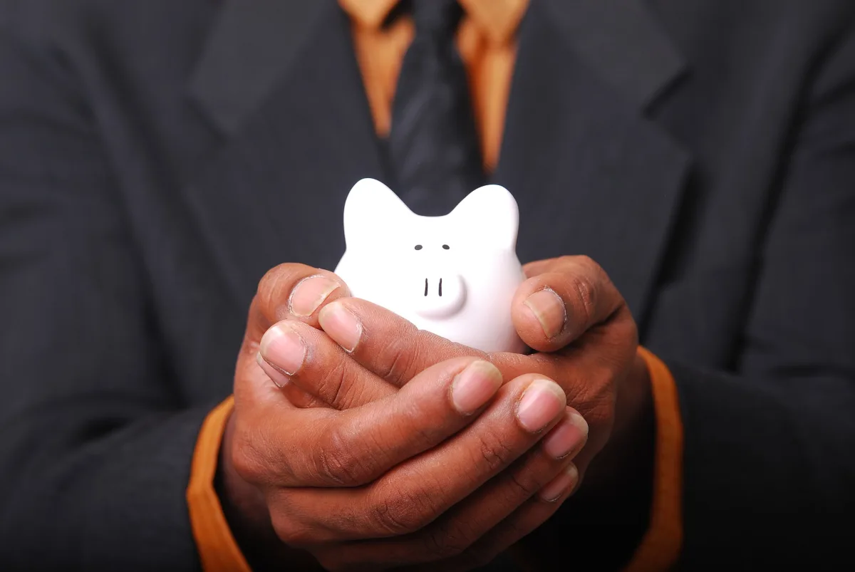 The Savings Trap: Fifteen Mistakes That Keep Your Money From Growing